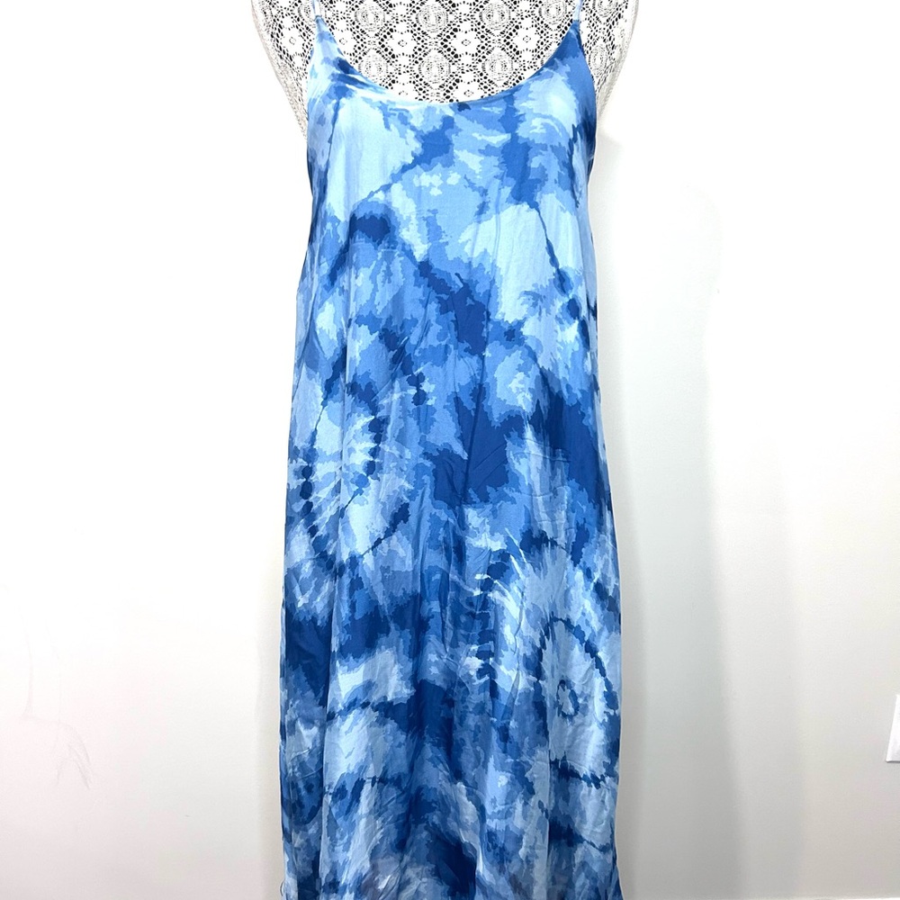 Blue Tie-Dye Midi Dress